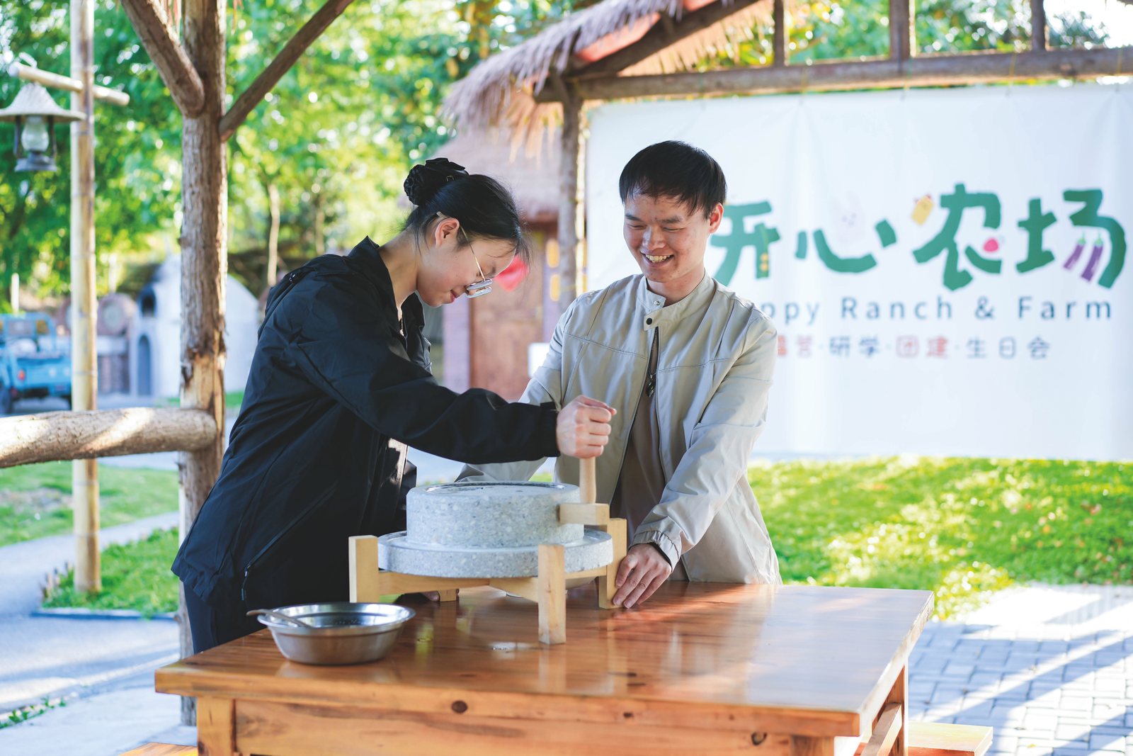A pottery workshop encounter in Yixing