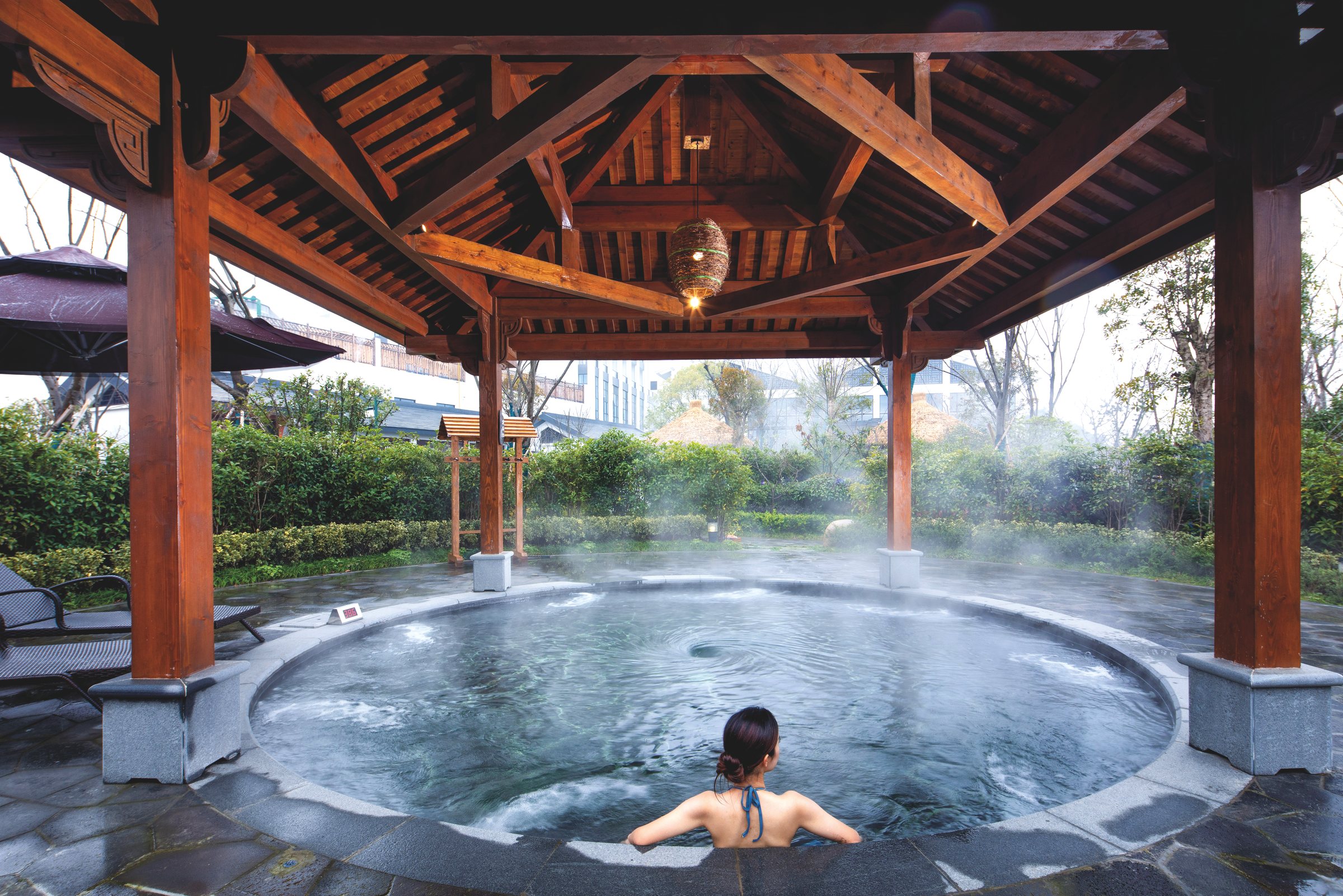 Thermal bathing pavilion at Yixing Shuimo Resort